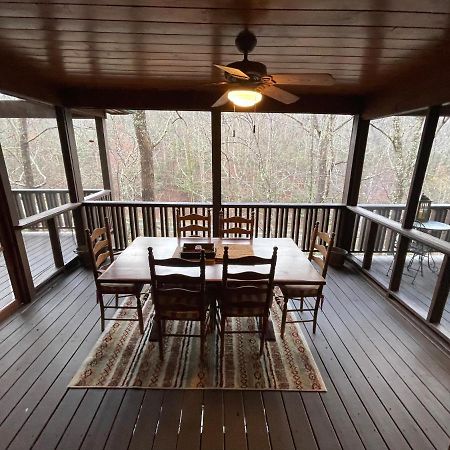 Cozy Creekfront Family Cabin-Pet Friendly -Gamerm-Hot Tub Hiawassee Esterno foto
