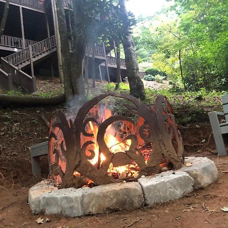 Cozy Creekfront Family Cabin-Pet Friendly -Gamerm-Hot Tub Hiawassee Esterno foto