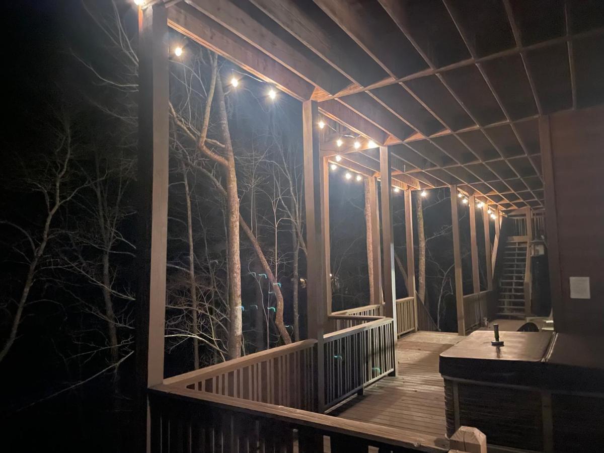 Cozy Creekfront Family Cabin-Pet Friendly -Gamerm-Hot Tub Hiawassee Esterno foto