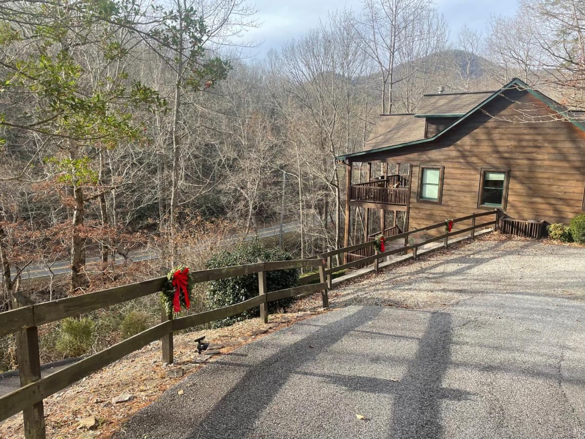 Cozy Creekfront Family Cabin-Pet Friendly -Gamerm-Hot Tub Hiawassee Esterno foto