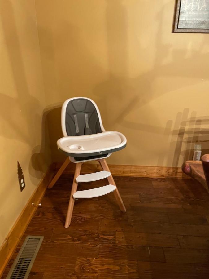 Cozy Creekfront Family Cabin-Pet Friendly -Gamerm-Hot Tub Hiawassee Esterno foto