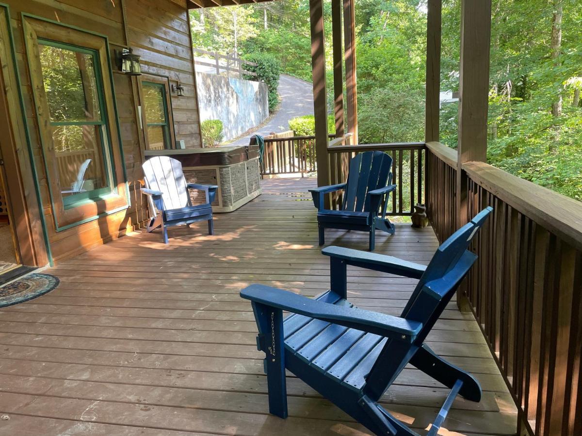Cozy Creekfront Family Cabin-Pet Friendly -Gamerm-Hot Tub Hiawassee Esterno foto