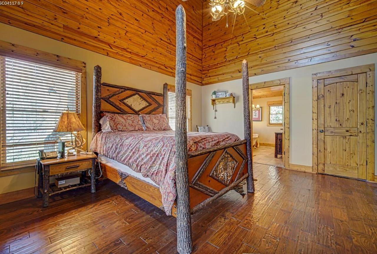Cozy Creekfront Family Cabin-Pet Friendly -Gamerm-Hot Tub Hiawassee Esterno foto