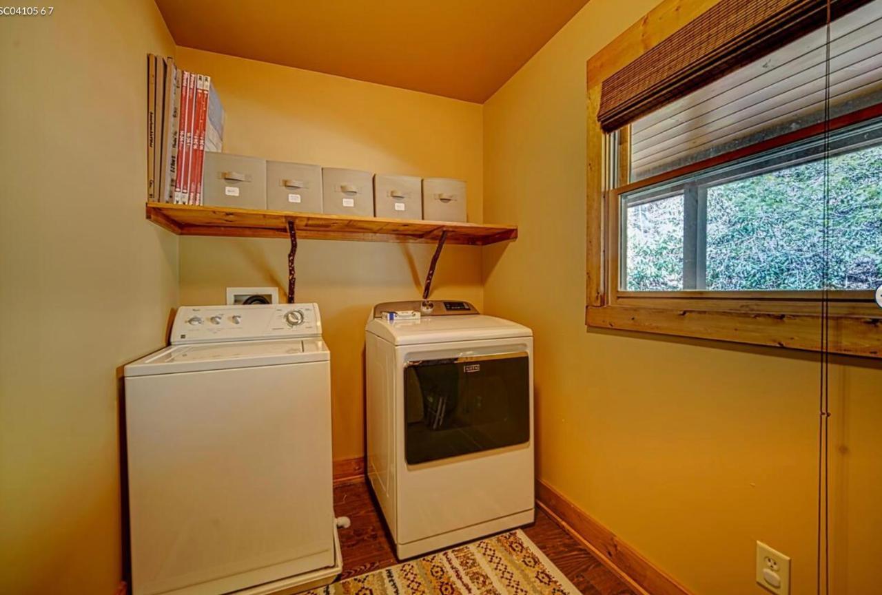 Cozy Creekfront Family Cabin-Pet Friendly -Gamerm-Hot Tub Hiawassee Esterno foto